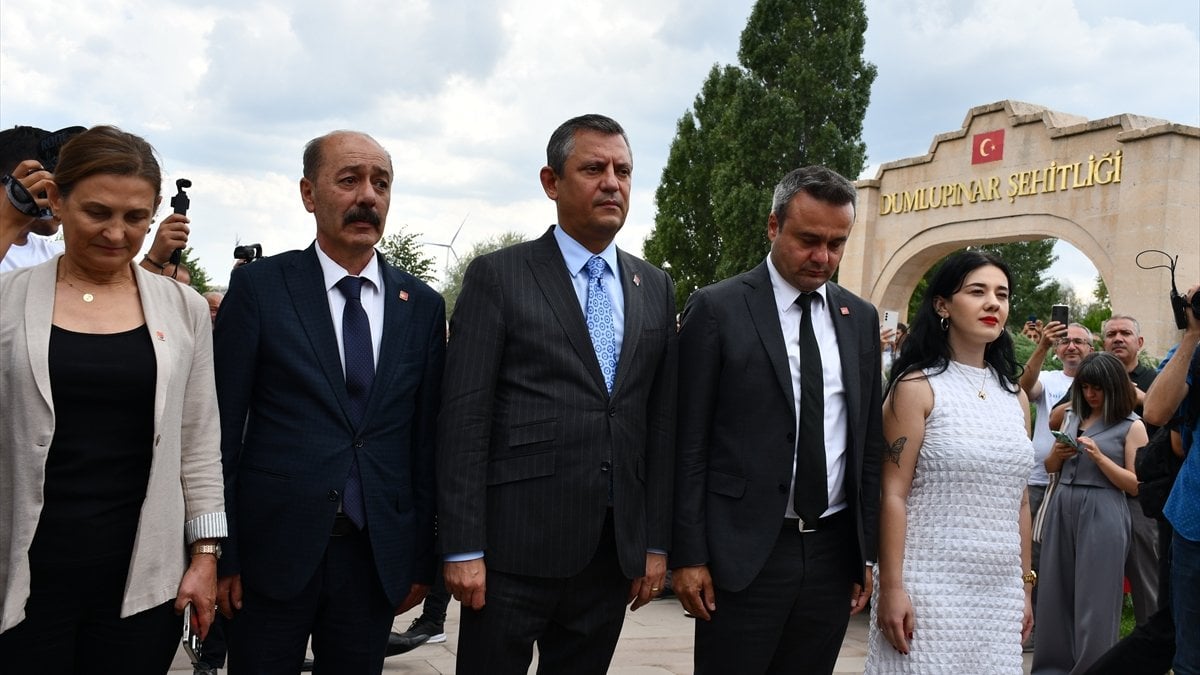 CHP Genel Başkanı Özel 30 Ağustos etkinlikleri için Kütahya’da