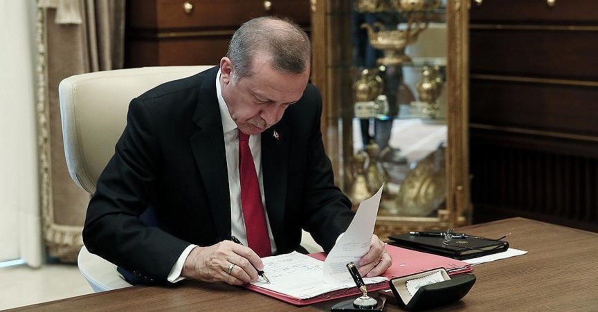 Cumhurbaşkanı Erdoğan 14 üniversiteye rektör atadı