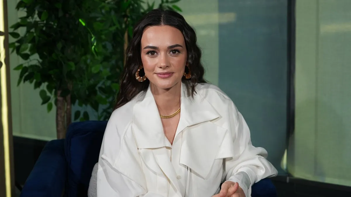 Hande Soral’dan dikkat çeken itiraflar: Çok ağlıyorum hemen kalkıp çay koyuyorum!