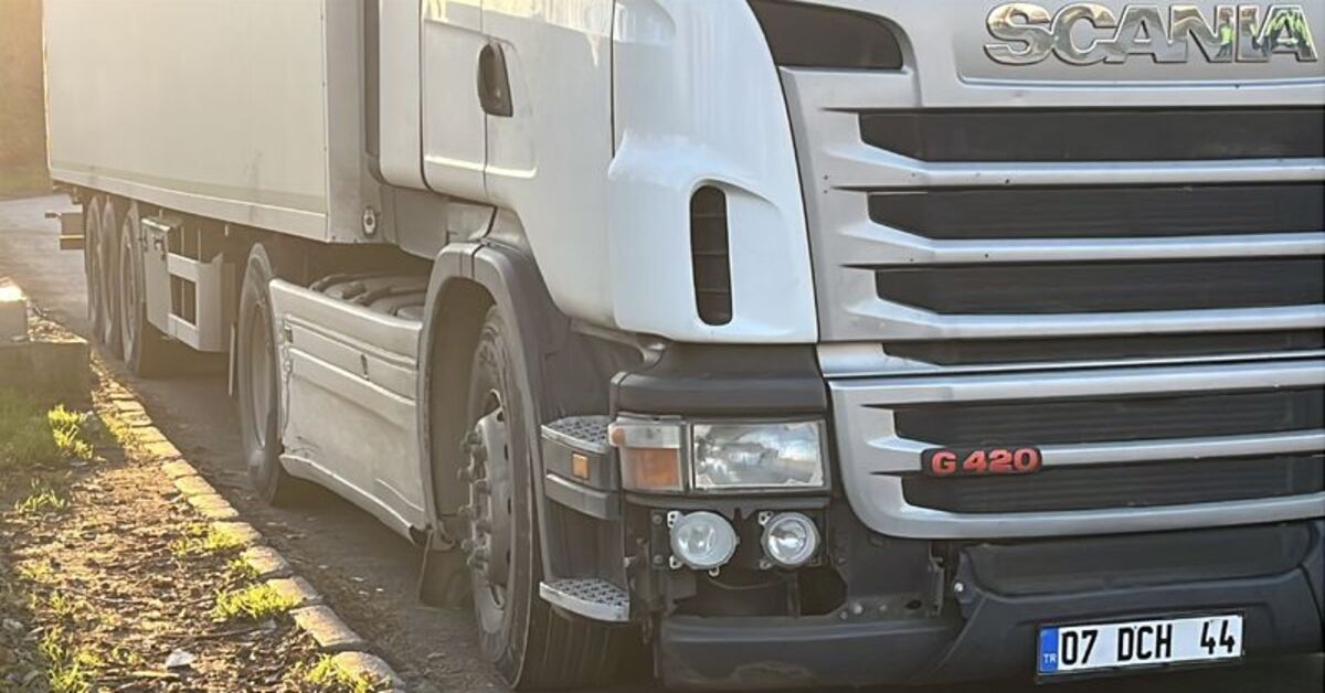 Benzin için boynundan bıçakladılar!