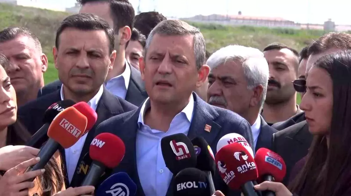CHP Genel Başkanı Özgür Özel, Ekrem İmamoğlu’nu Bayram’da Ziyaret Etti