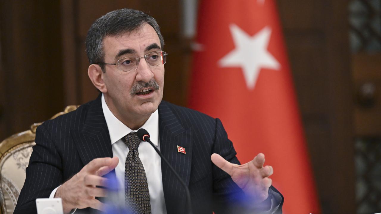 Cumhurbaşkanı Yardımcısı Yılmaz’dan emekli bayram ikramiyesi artışına ilişkin açıklama