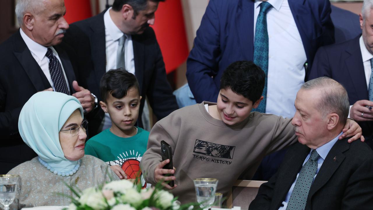 Emine Erdoğan, “Filistinlilerle Kardeşlik İftarı”na ilişkin video paylaştı