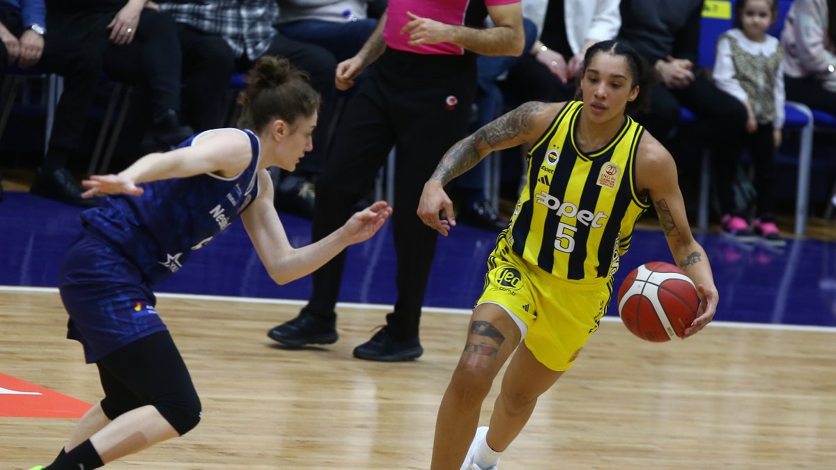 Fenerbahçe’den Nesibe Aydın’a 31 sayılık fark!