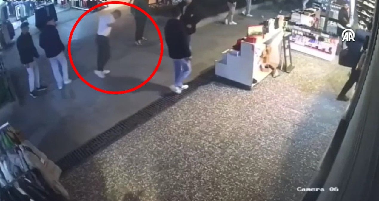 İzmir’de bıçaklı kavga: 1 kişi öldü, 2 kişi yaralandı