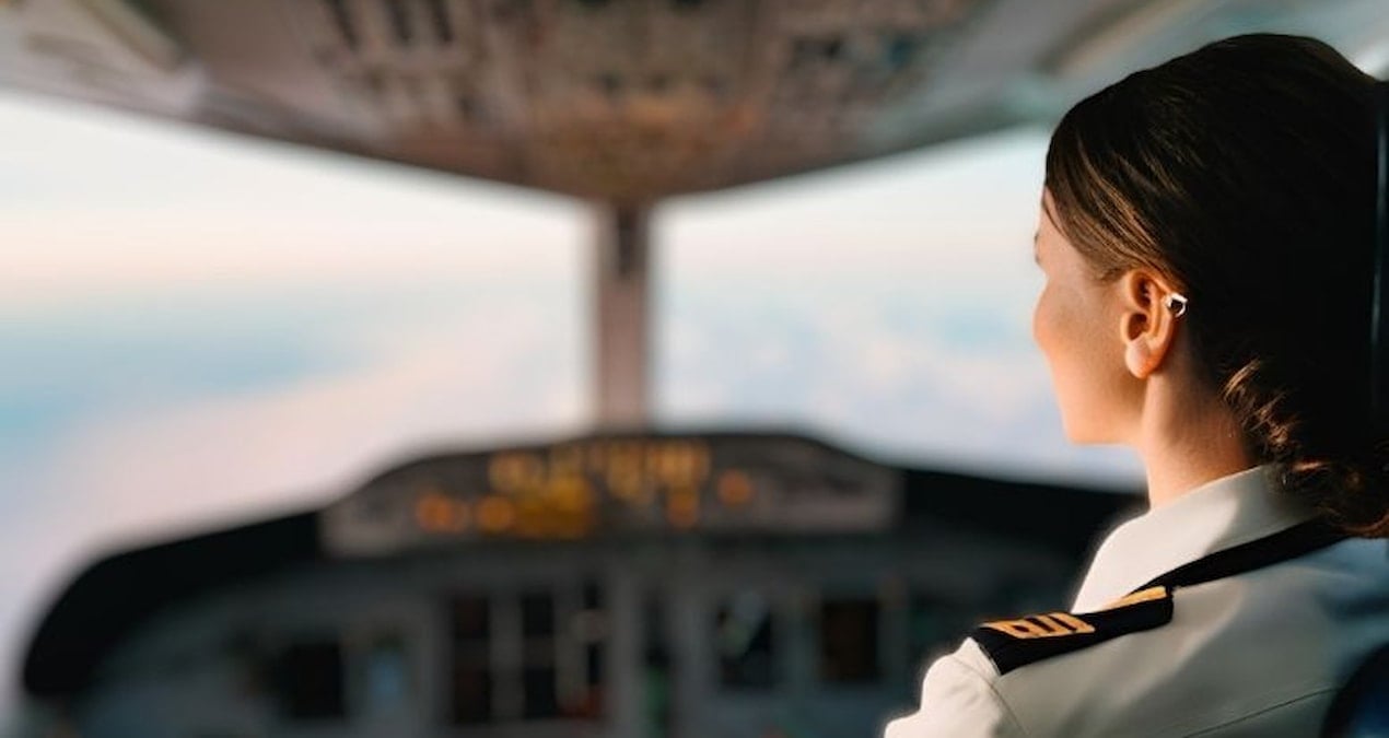 Türk kadın pilot gururlandırdı: Dünyanın en büyük uçağının kontrolü artık onda!